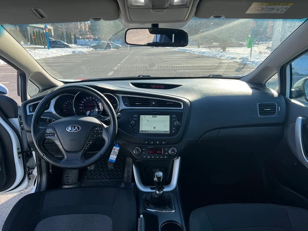 Kia Ceed (2)