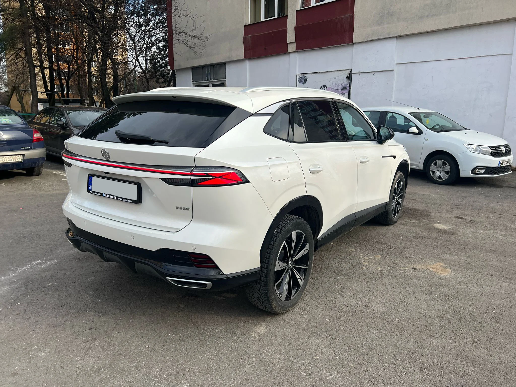 MG HS (13)