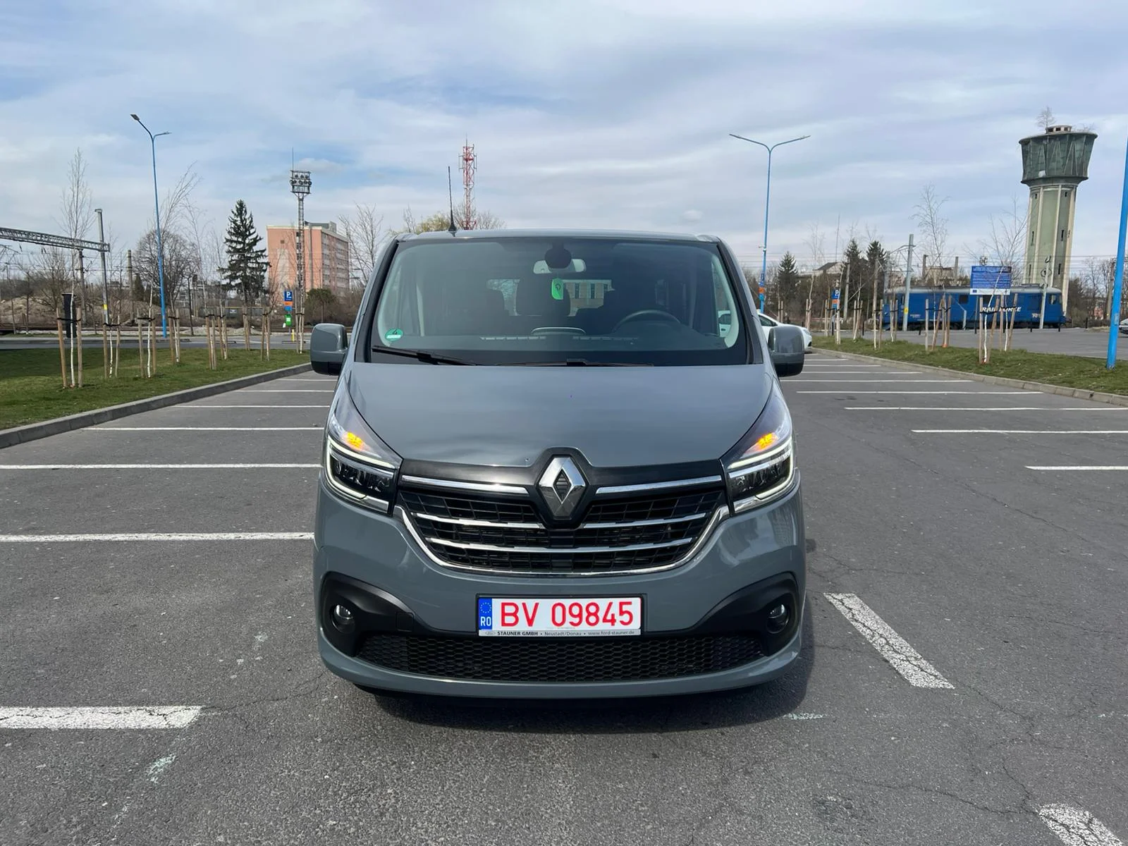 Renault Trafic 8+1 (3)