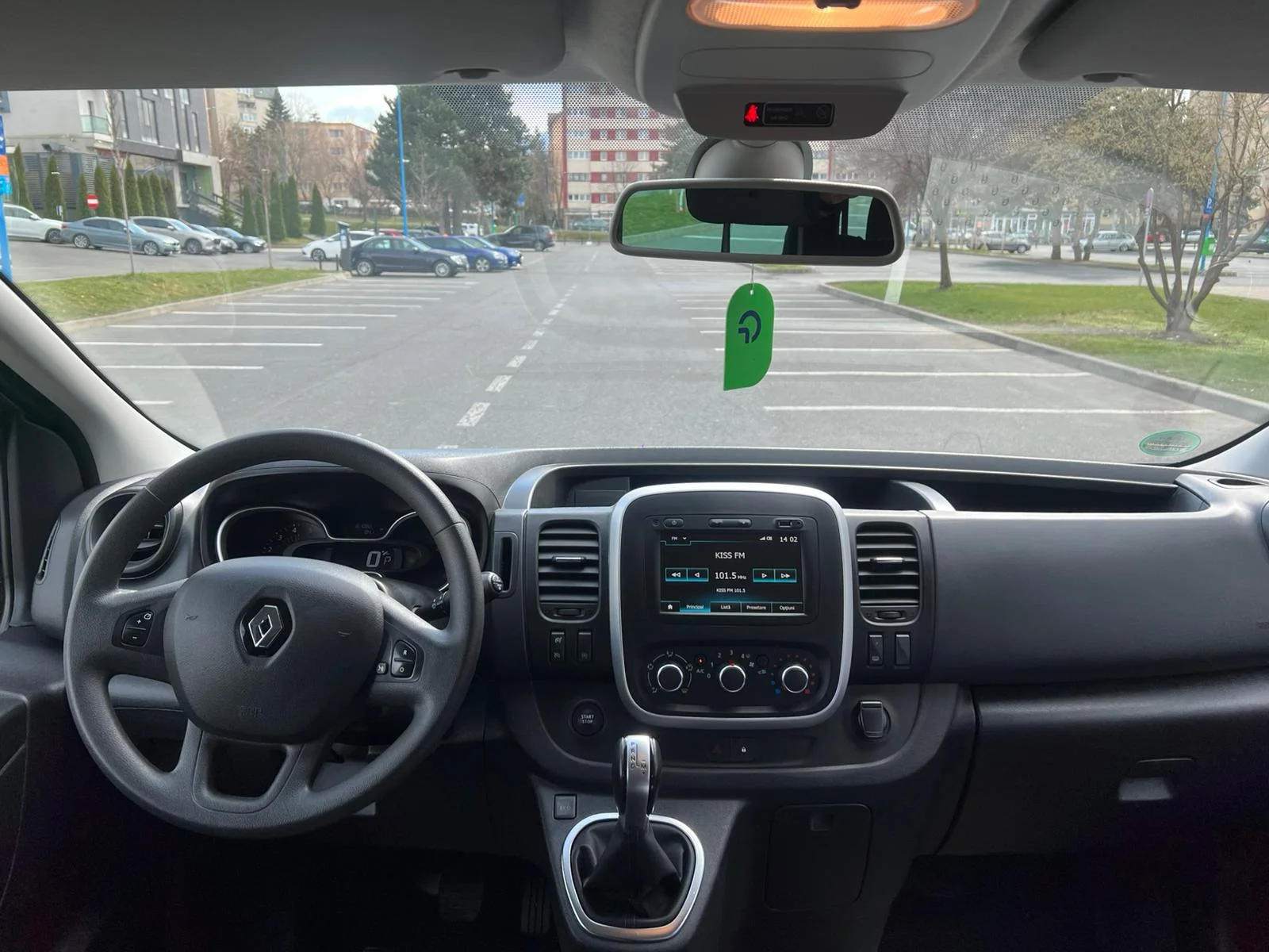 Renault Trafic 8+1 (4)