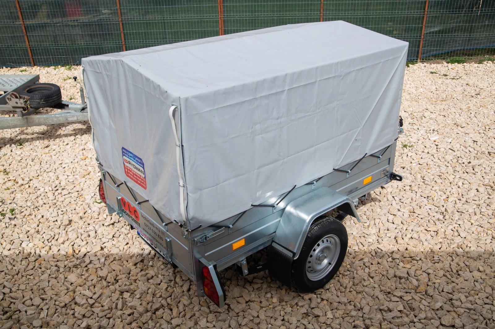Remorca 750 kg o ax (2)